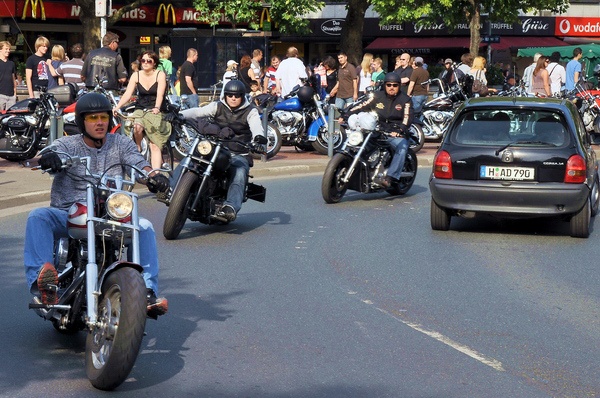 Harley PartyII 2010   018.jpg